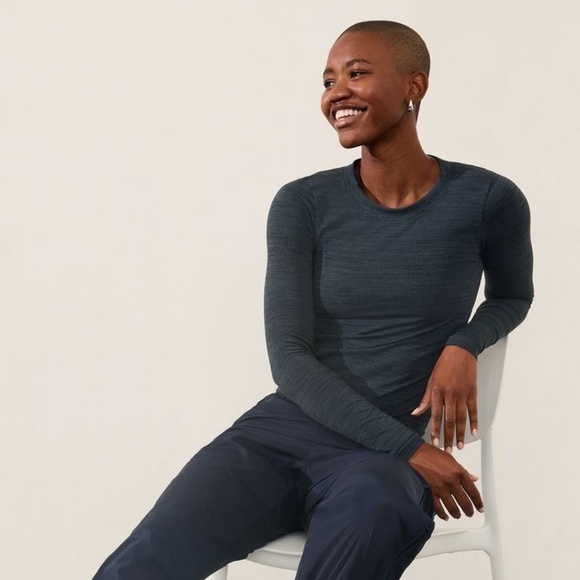 Athleta Tops - Athleta Renew Seamless Crewneck Top, Navy Heather, Size XS